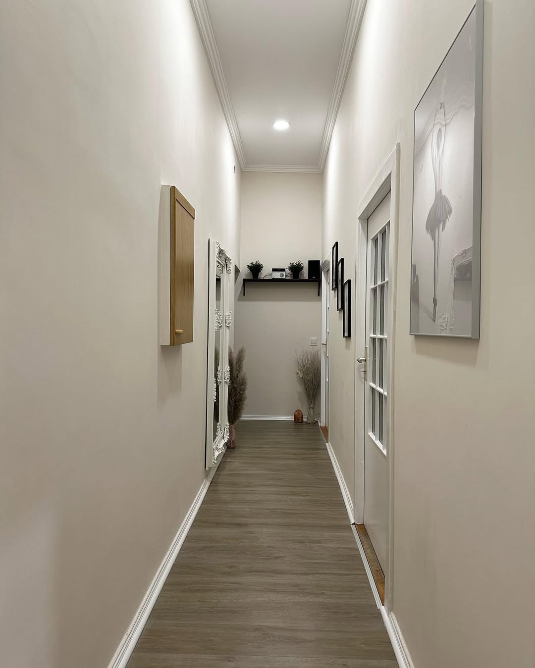 Przedpokój z szafą na wymiar